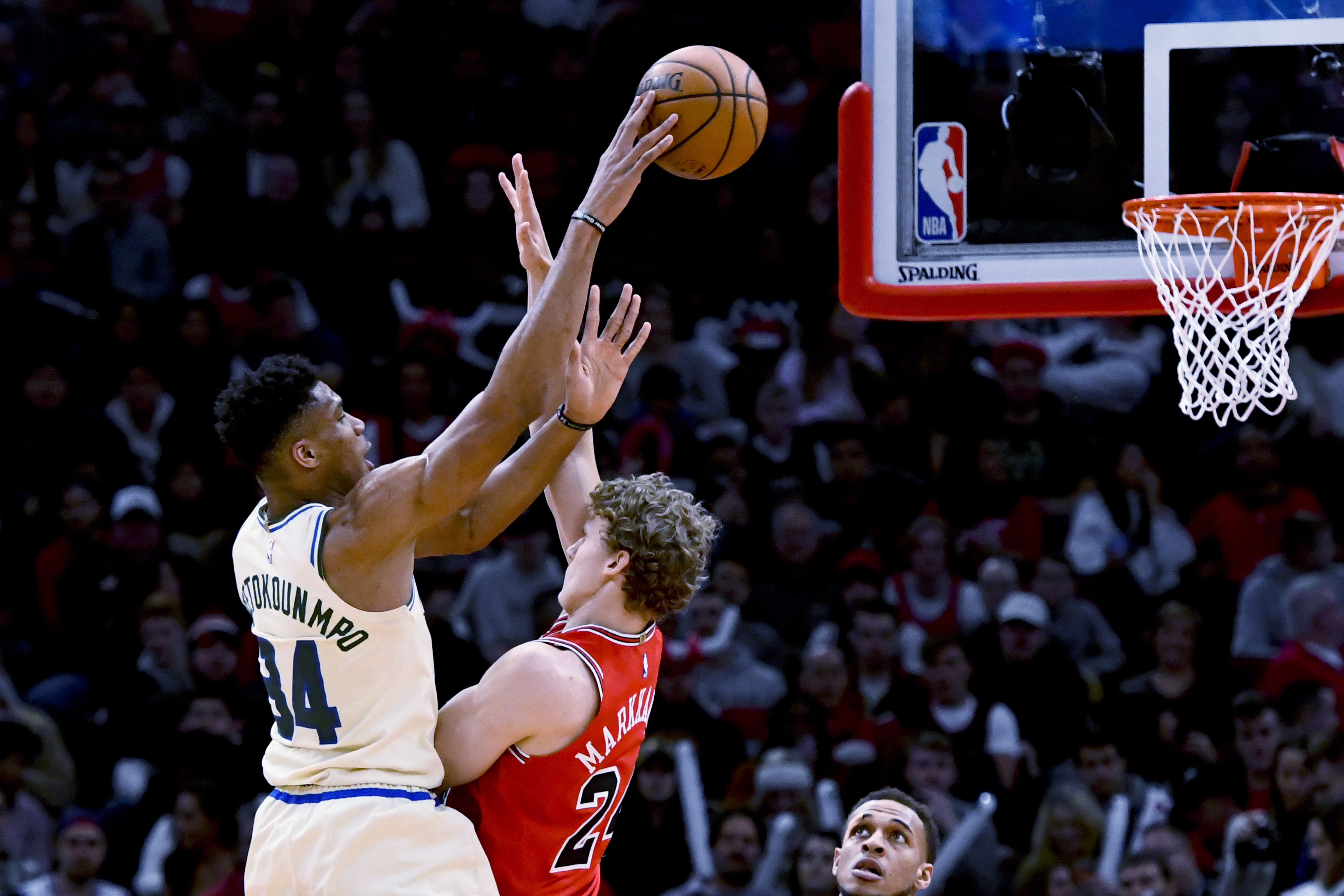 ng体育Karsa焦点对战,字母哥与40激战西班牙队分钟,锐不可当胜负难料!热度持续攀升的简单介绍