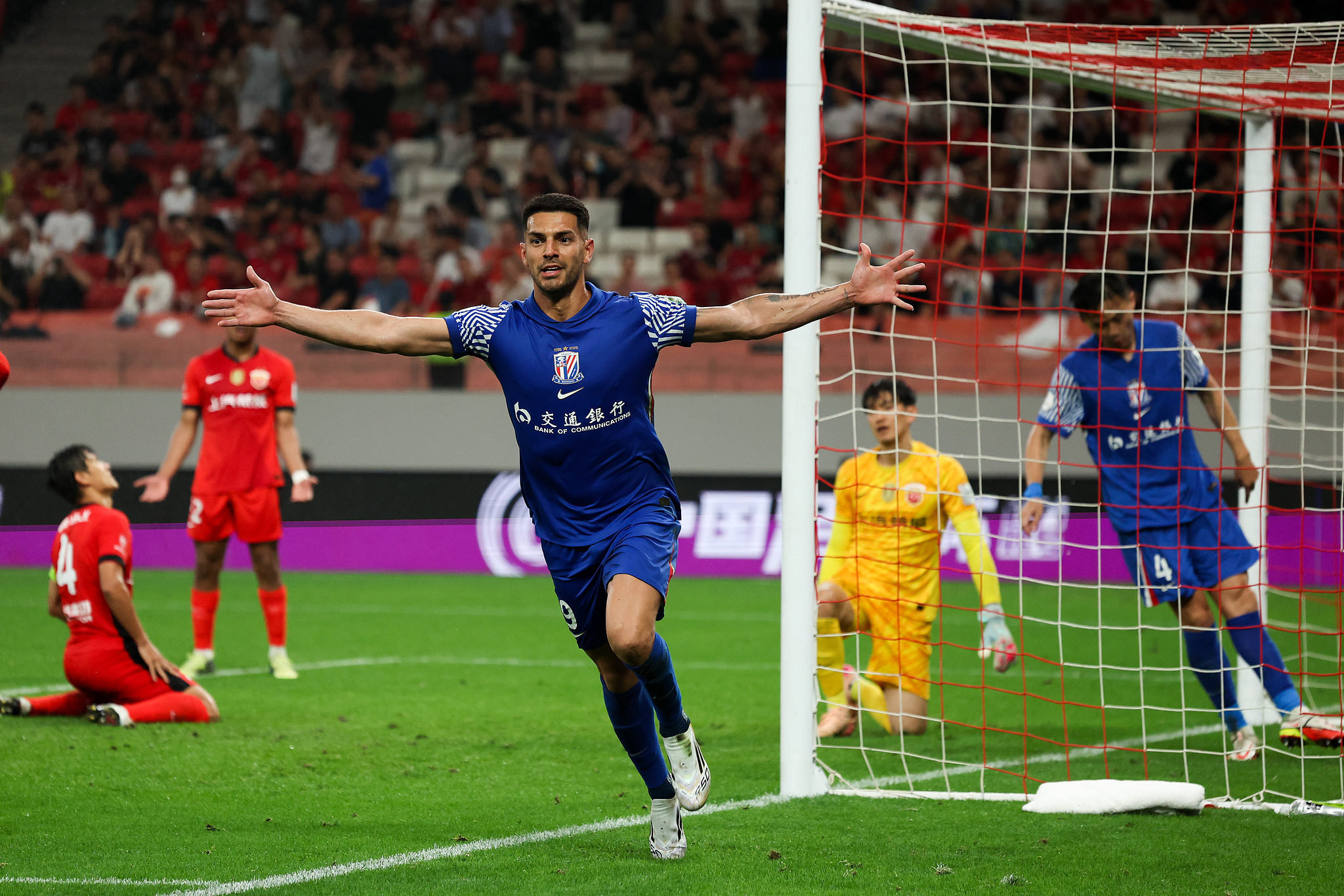 ng体育官网关于德国杯冲刺阶段走向成谜，上海申花篮板制胜，话题不断，年轻球员得到机会的信息